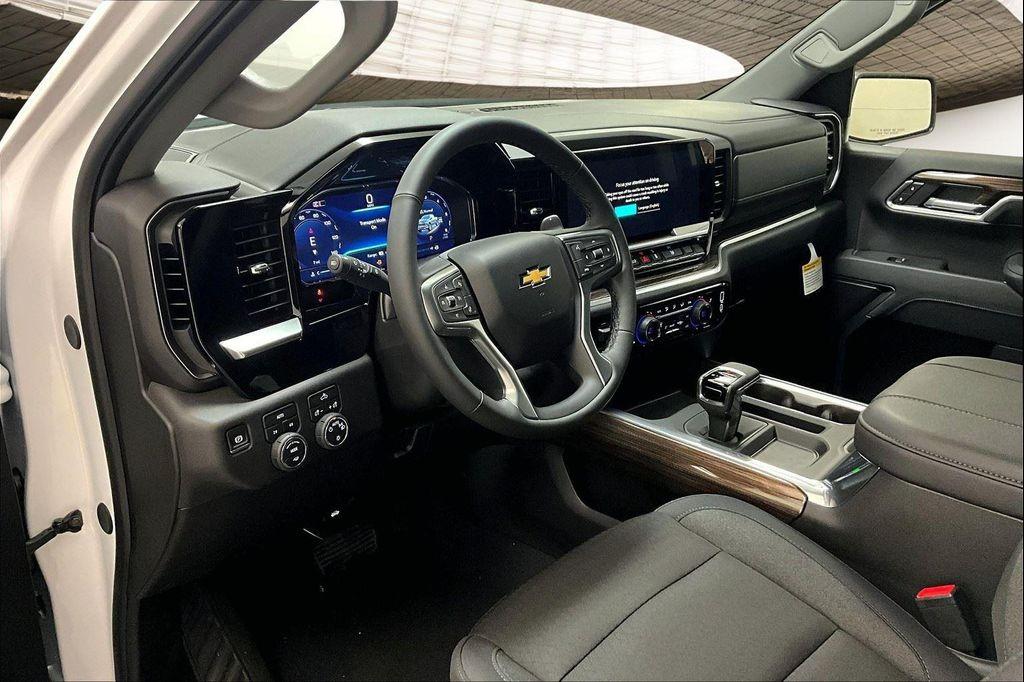 new 2025 Chevrolet Silverado 1500 car, priced at $52,782