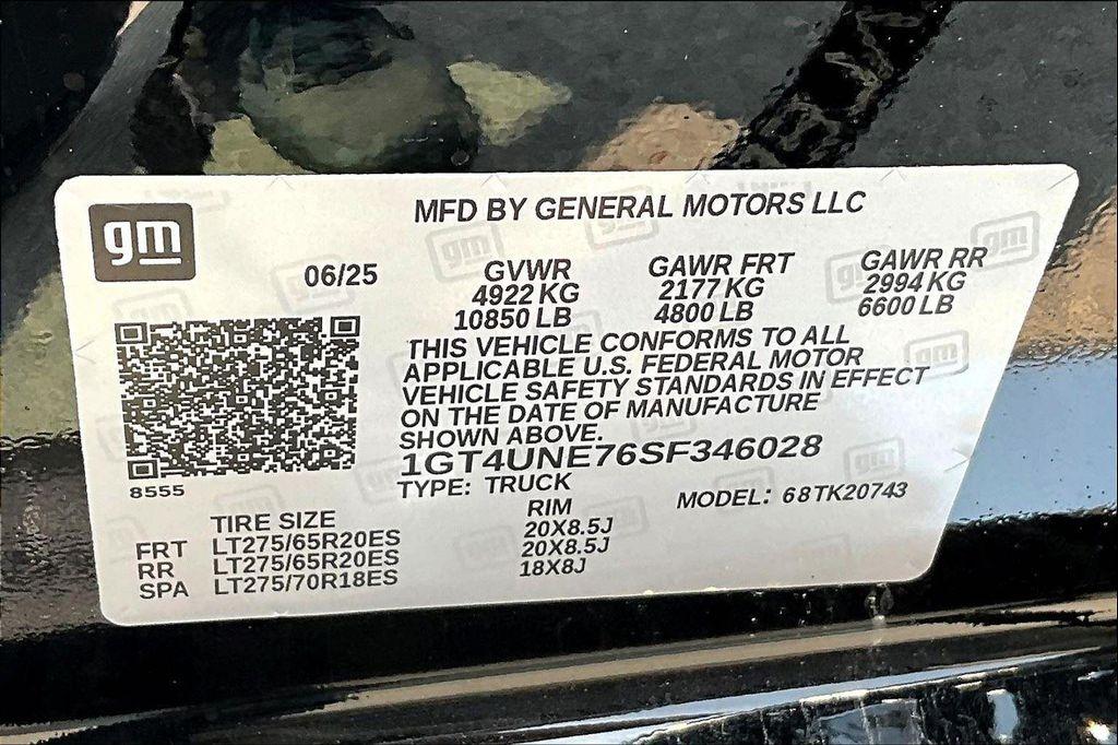 new 2025 GMC Sierra 2500 car, priced at $69,280