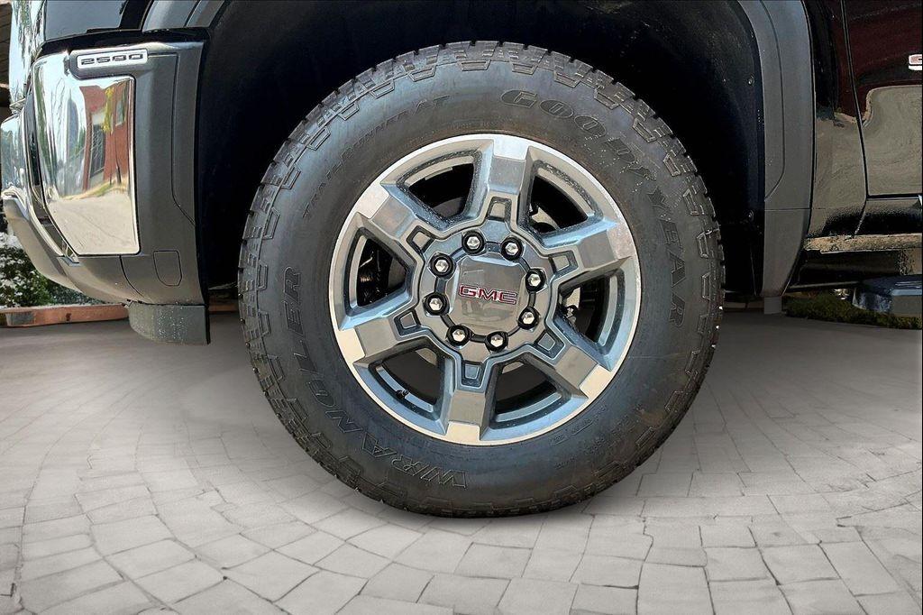 new 2025 GMC Sierra 2500 car, priced at $69,280