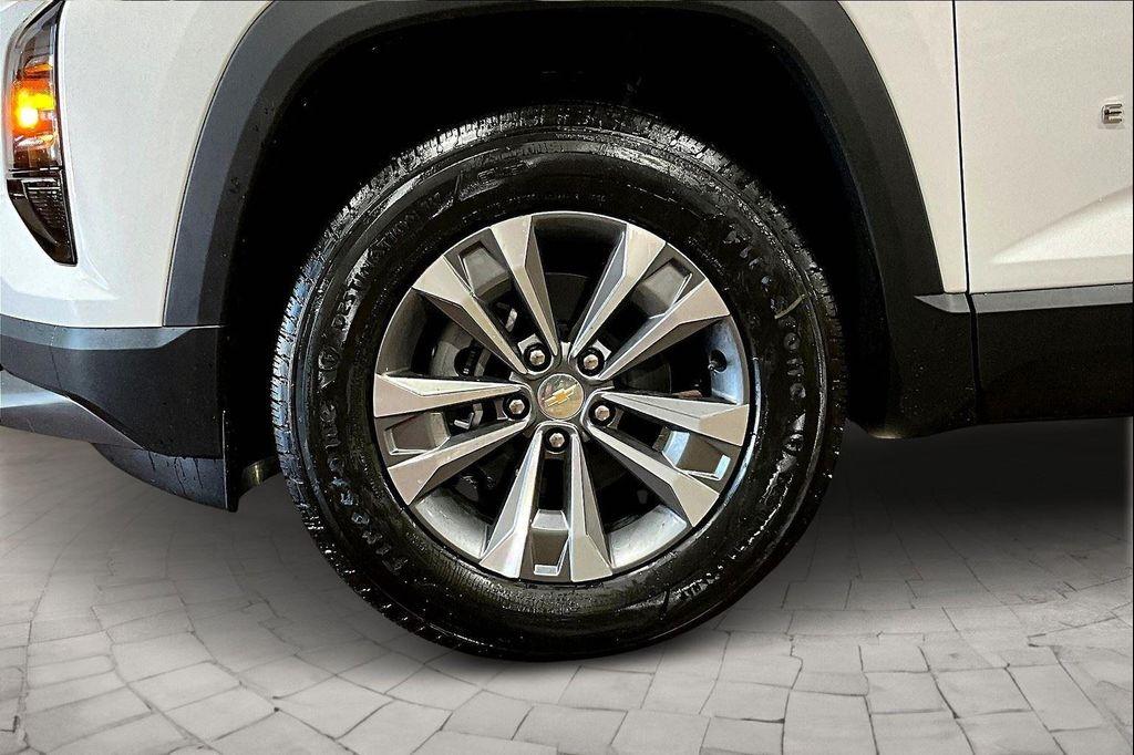 new 2026 Chevrolet Equinox car, priced at $29,372