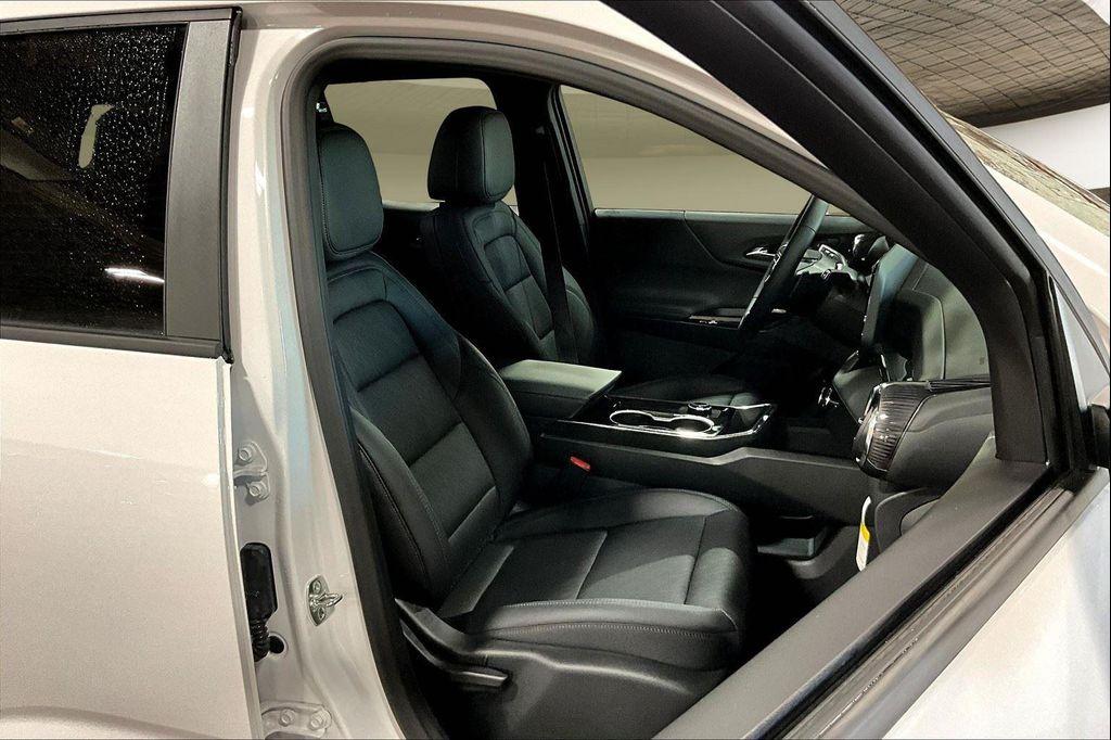 new 2026 Chevrolet Equinox car, priced at $29,372