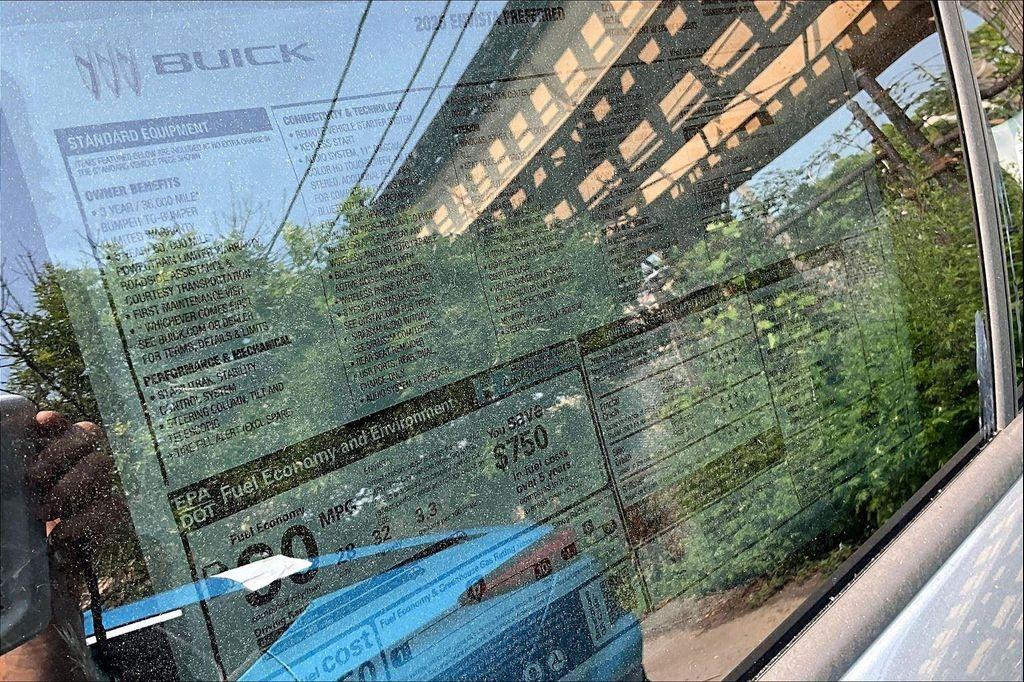 new 2025 Buick Envista car, priced at $24,406