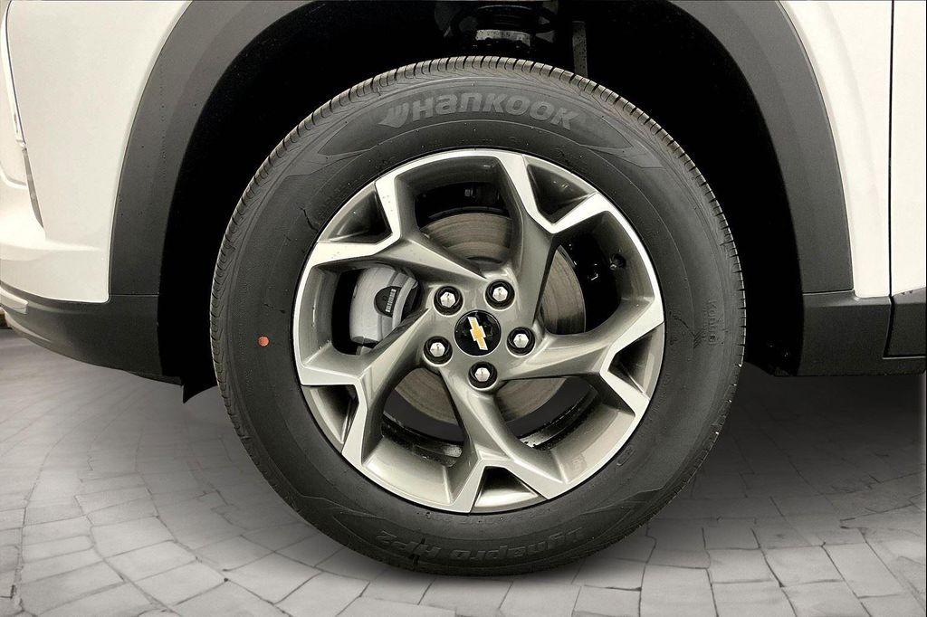 new 2025 Chevrolet Trax car, priced at $23,456
