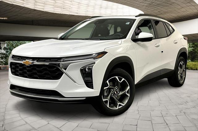 new 2025 Chevrolet Trax car, priced at $24,690