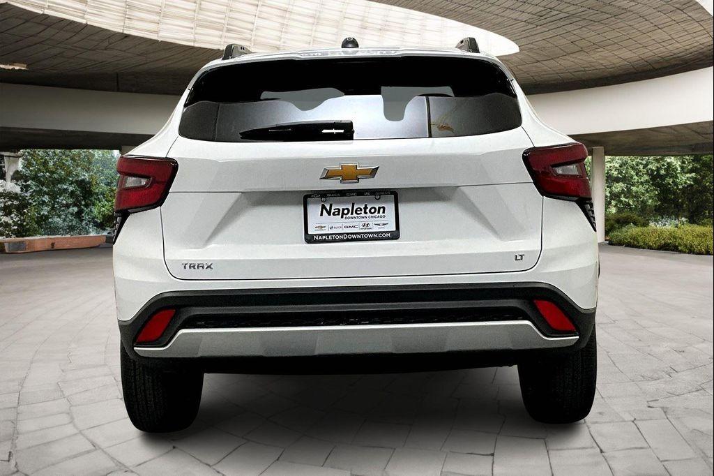 new 2025 Chevrolet Trax car, priced at $23,456