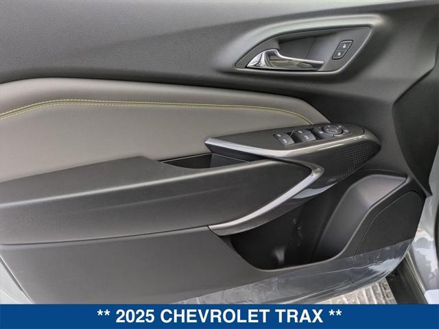 new 2025 Chevrolet Trax car, priced at $26,585