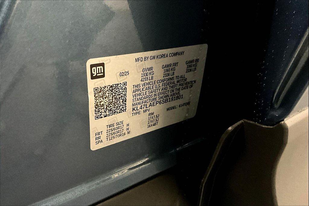 new 2025 Buick Envista car, priced at $24,442