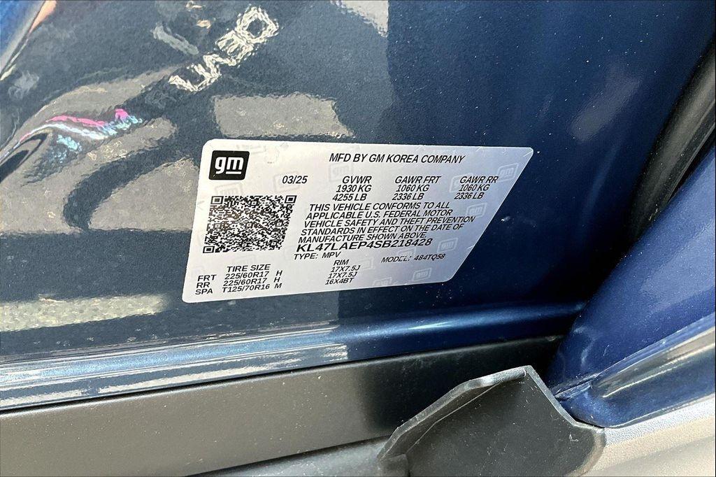 new 2025 Buick Envista car, priced at $24,227