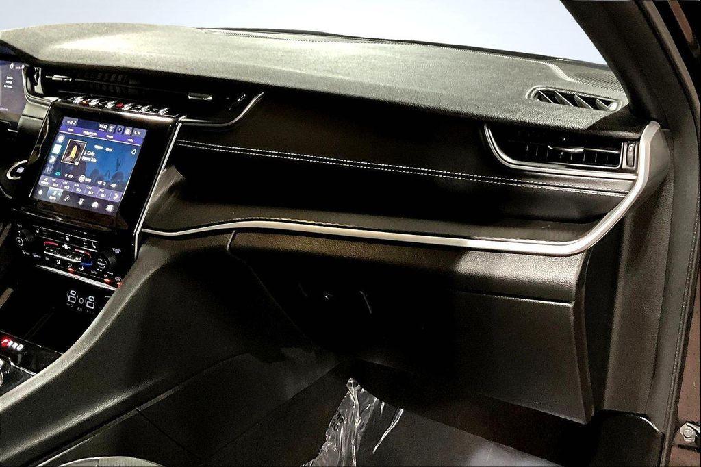 used 2024 Jeep Grand Cherokee L car, priced at $29,595