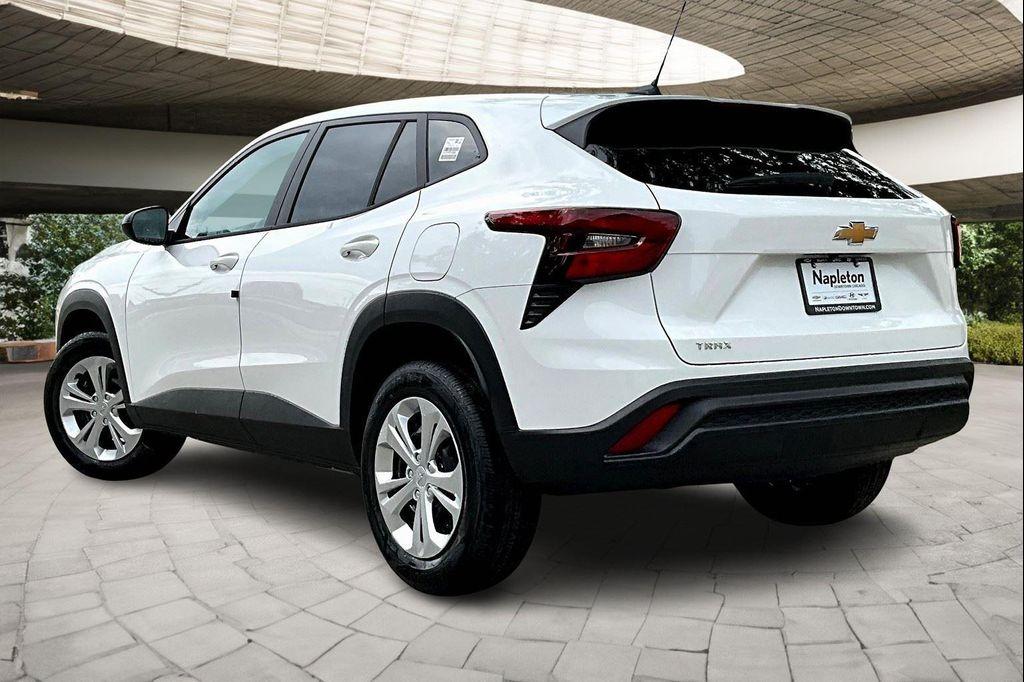 new 2025 Chevrolet Trax car, priced at $20,801