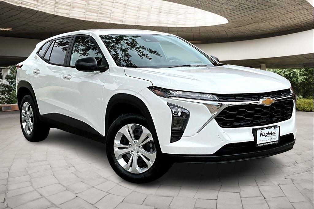 new 2025 Chevrolet Trax car, priced at $20,801