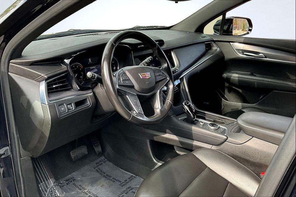 used 2022 Cadillac XT5 car, priced at $26,999