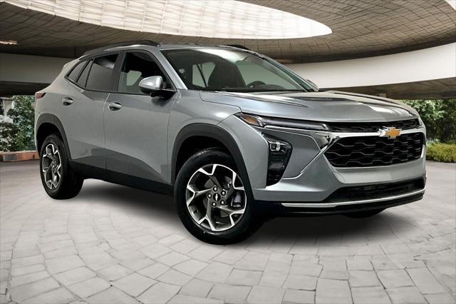 new 2025 Chevrolet Trax car, priced at $24,211