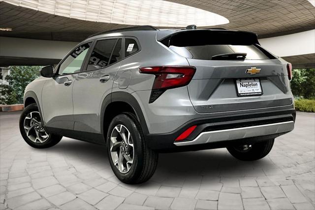 new 2025 Chevrolet Trax car, priced at $24,211