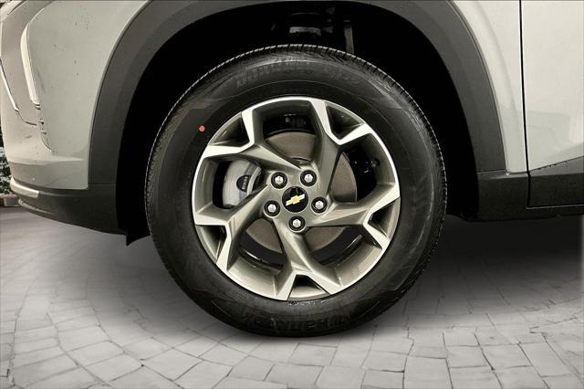 new 2025 Chevrolet Trax car, priced at $24,211