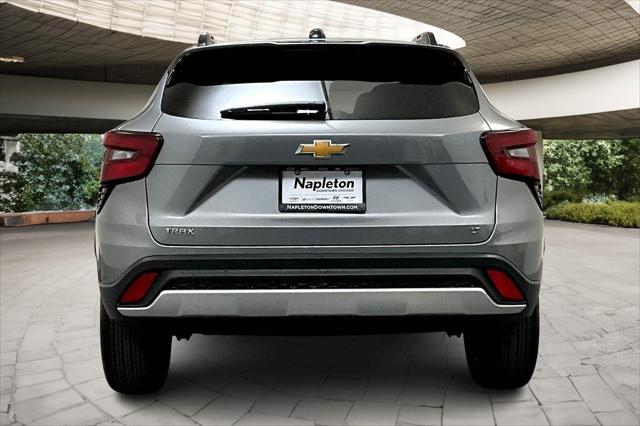 new 2025 Chevrolet Trax car, priced at $24,211