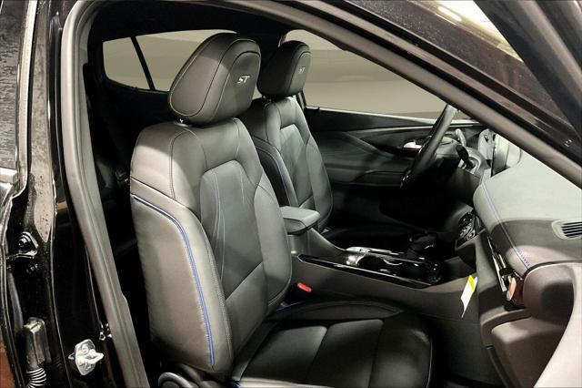 new 2025 Buick Envista car, priced at $27,985