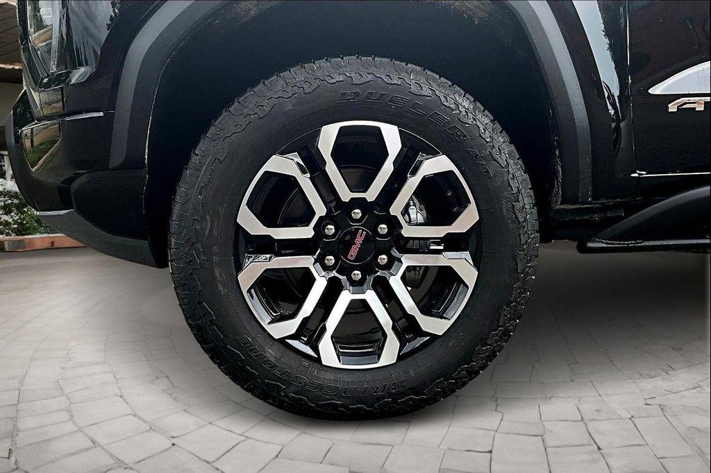 new 2025 GMC Canyon car, priced at $49,585