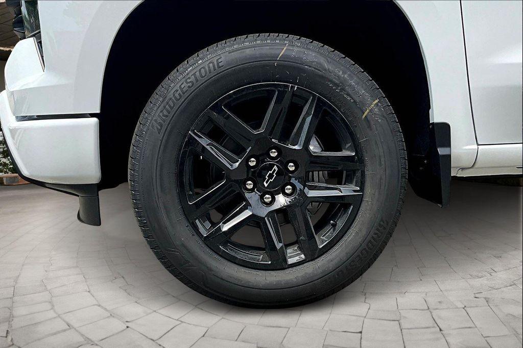new 2025 Chevrolet Silverado 1500 car, priced at $40,897