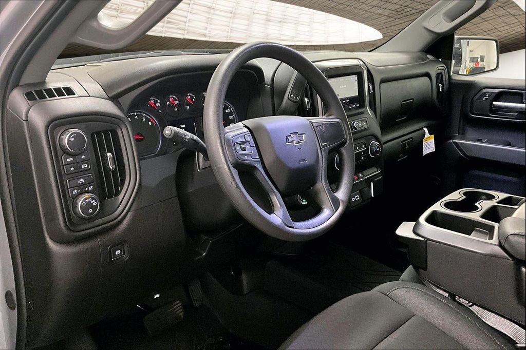 new 2024 Chevrolet Silverado 1500 car, priced at $39,132
