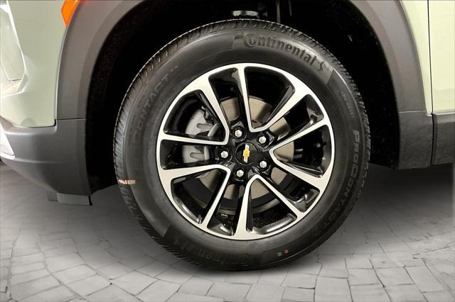 new 2025 Chevrolet TrailBlazer car, priced at $25,990