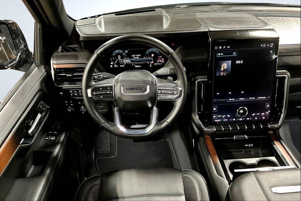 used 2025 GMC Yukon car, priced at $76,891