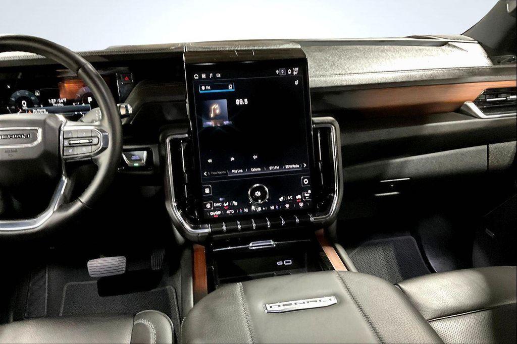 used 2025 GMC Yukon car, priced at $76,891