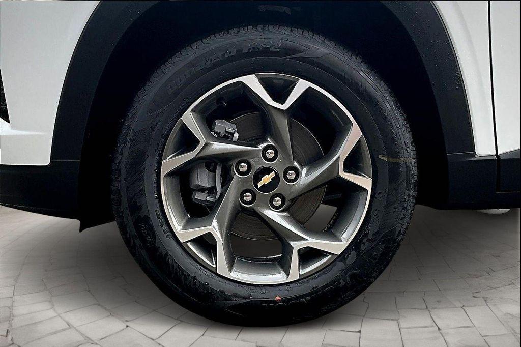 new 2025 Chevrolet Trax car, priced at $23,810