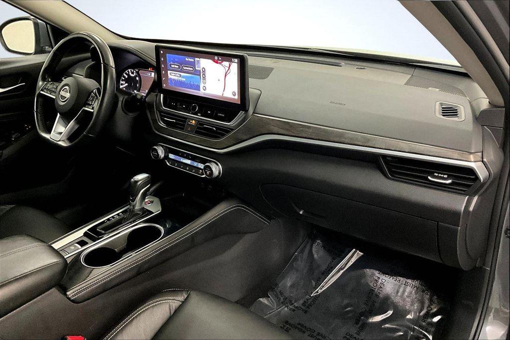used 2023 Nissan Altima car, priced at $21,886
