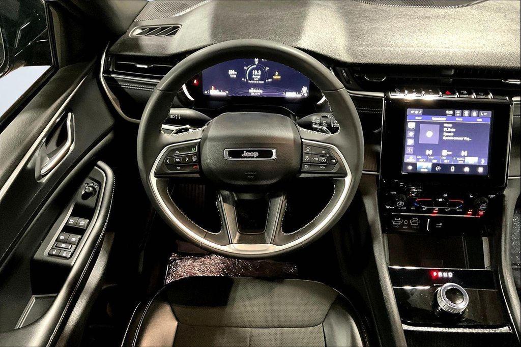 used 2024 Jeep Grand Cherokee L car, priced at $30,996