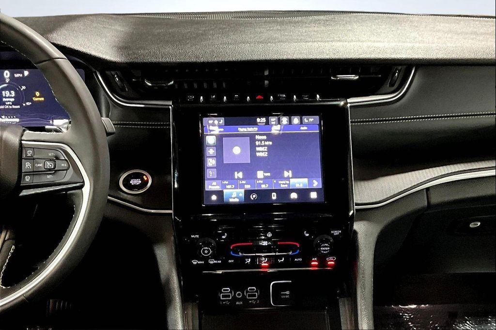 used 2024 Jeep Grand Cherokee L car, priced at $30,996