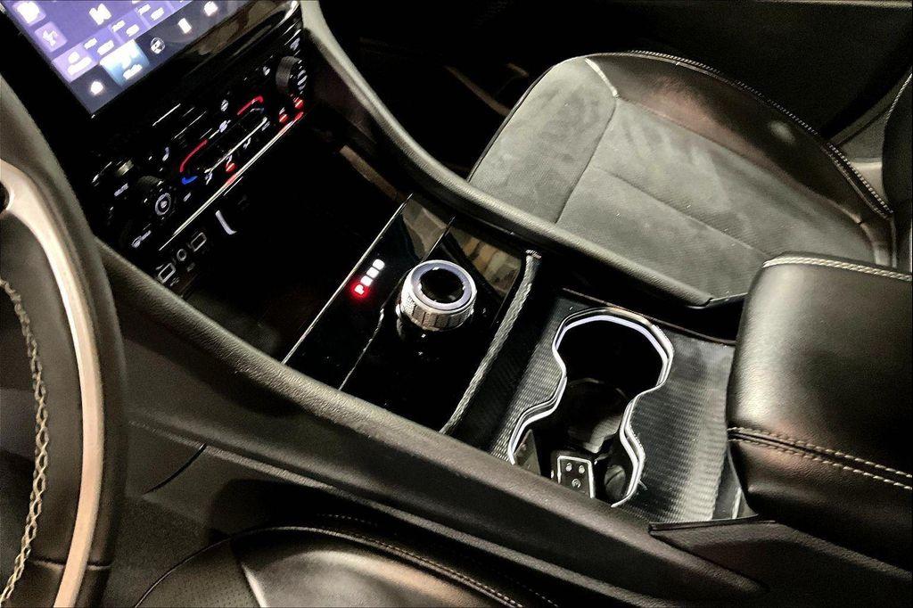 used 2024 Jeep Grand Cherokee L car, priced at $30,996