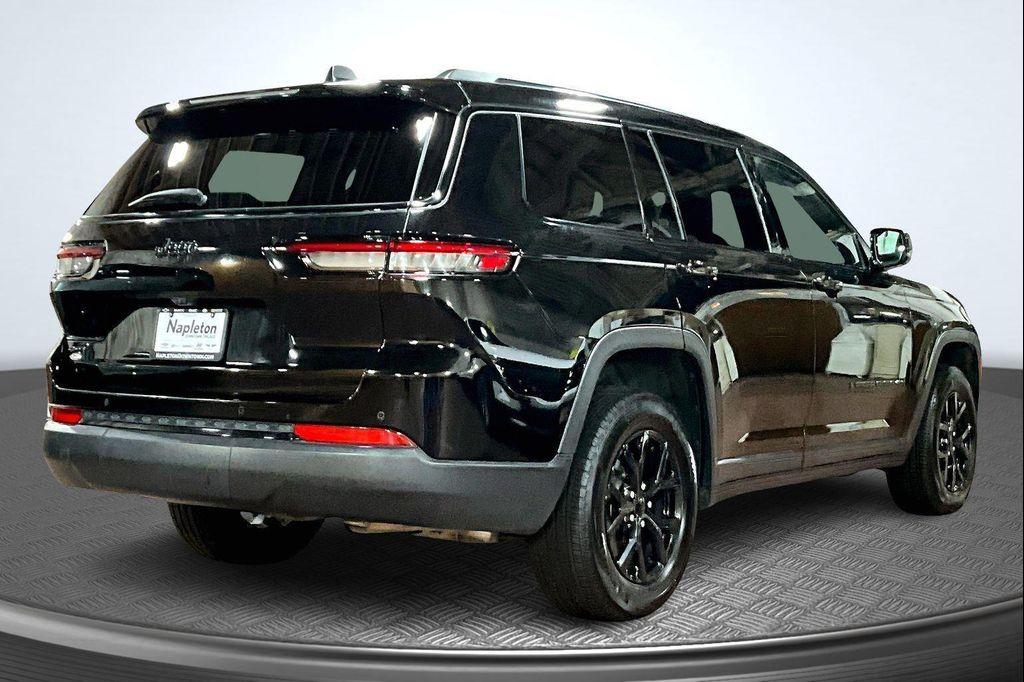 used 2024 Jeep Grand Cherokee L car, priced at $30,996