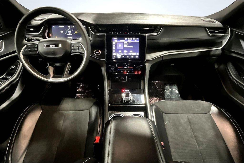 used 2024 Jeep Grand Cherokee L car, priced at $30,996