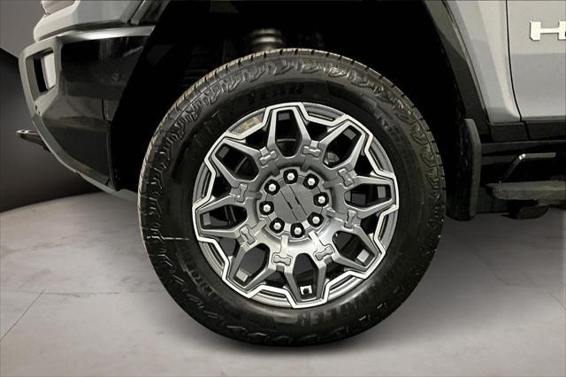 new 2025 GMC HUMMER EV Pickup car, priced at $94,570