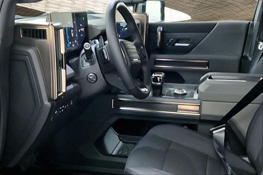 new 2025 GMC HUMMER EV Pickup car, priced at $101,570