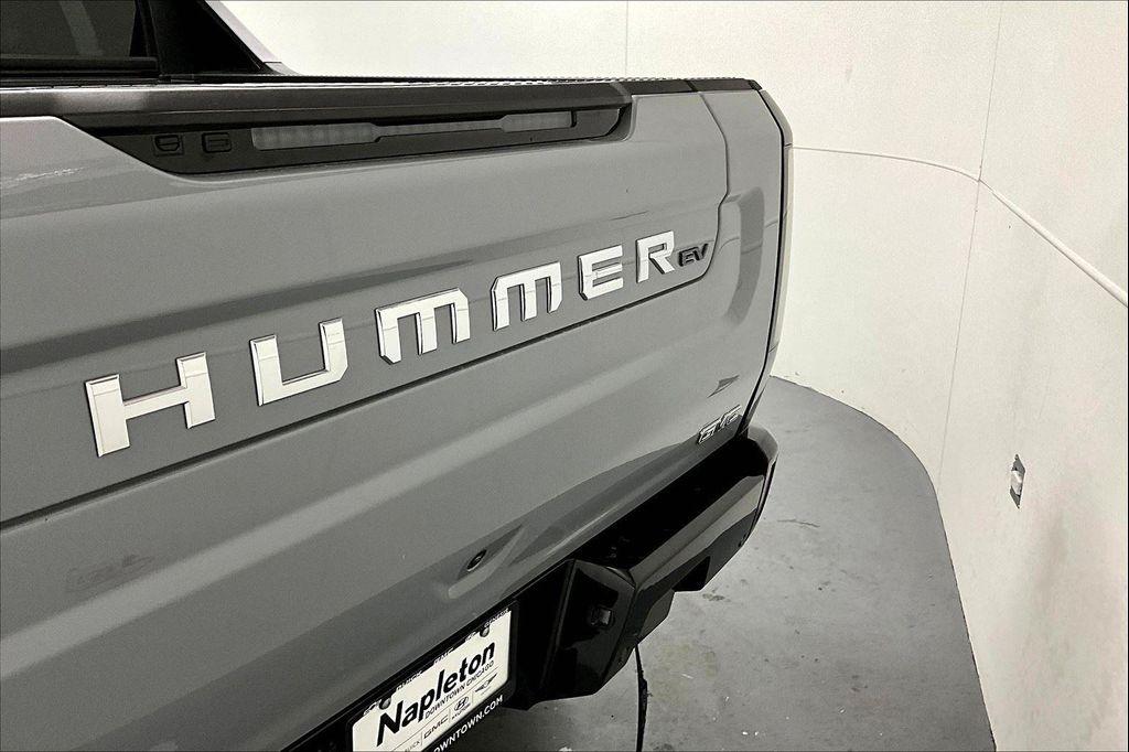 new 2025 GMC HUMMER EV Pickup car, priced at $101,570