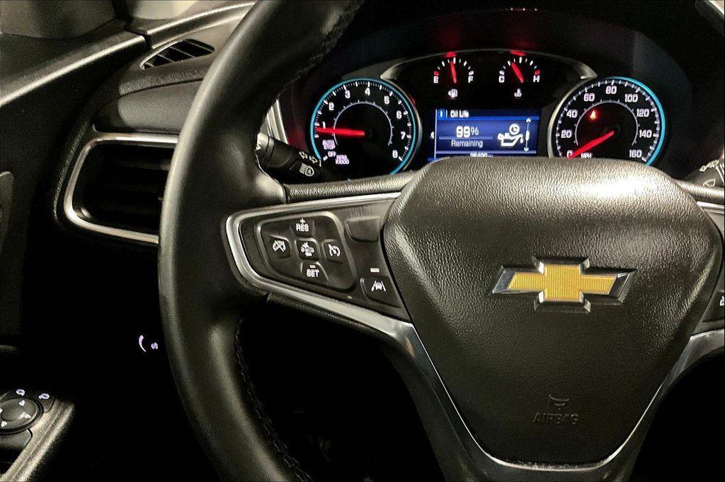 used 2024 Chevrolet Equinox car, priced at $21,994