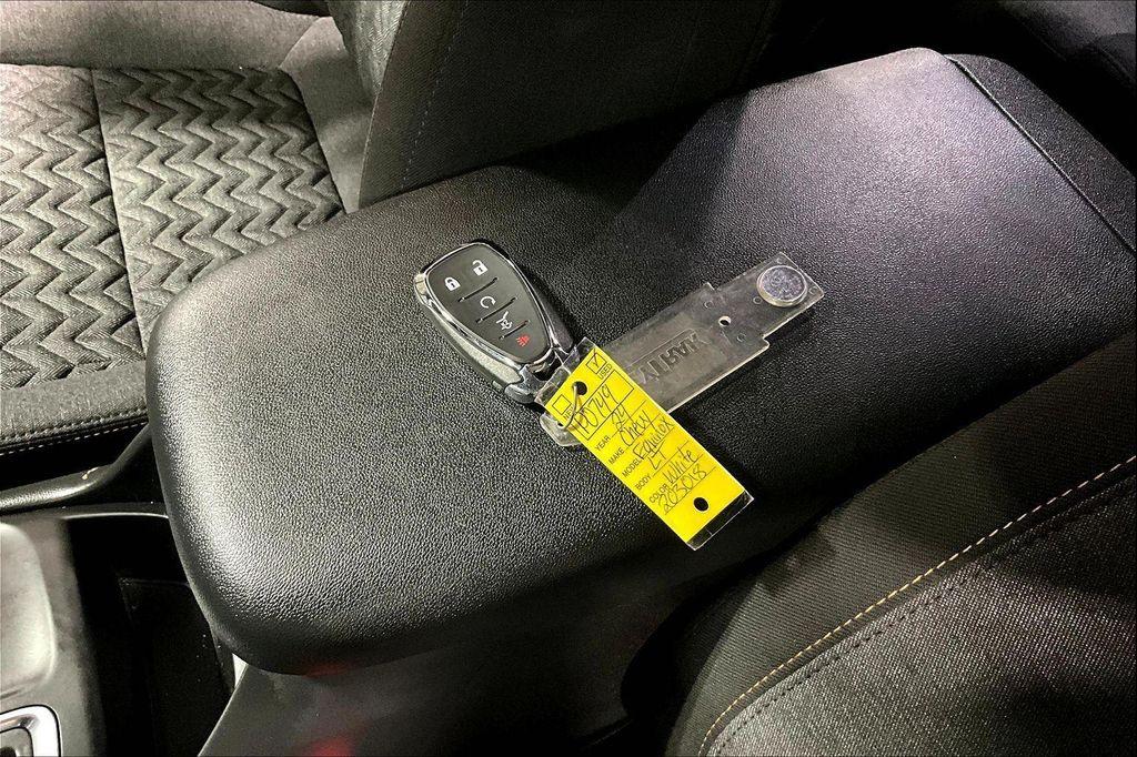 used 2024 Chevrolet Equinox car, priced at $21,994