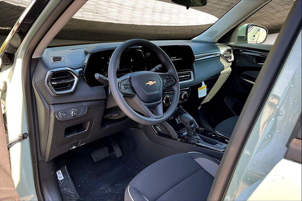 new 2026 Chevrolet TrailBlazer car, priced at $25,278