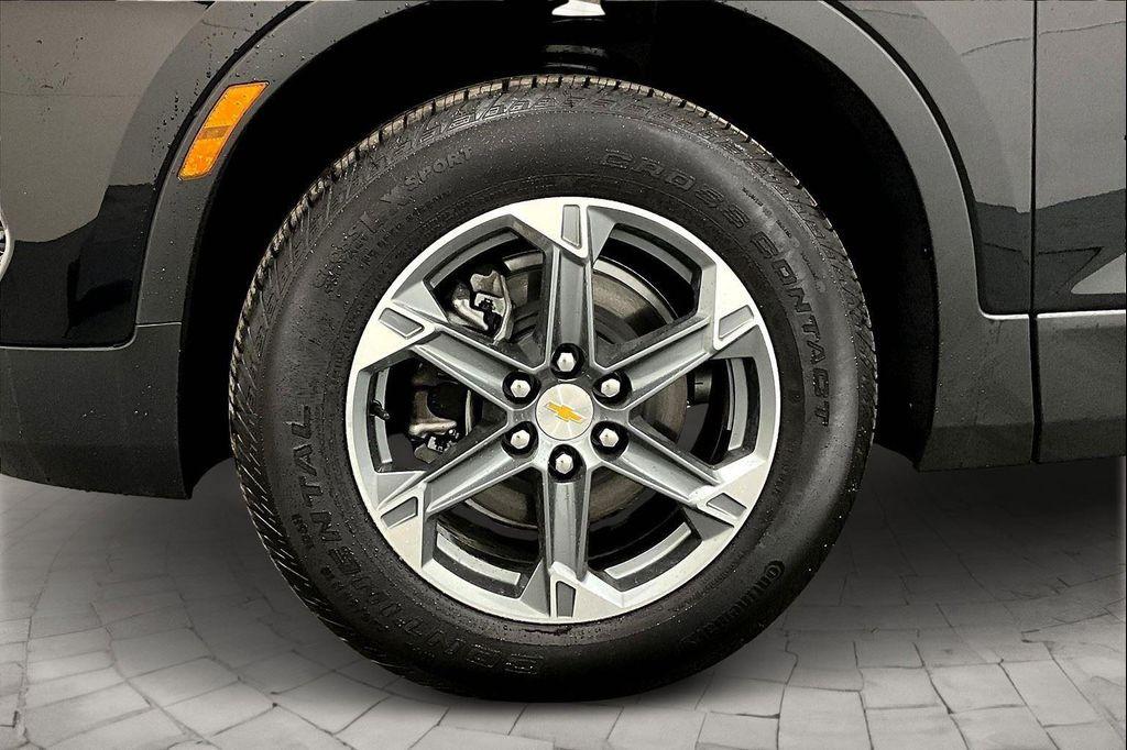 new 2025 Chevrolet Blazer car, priced at $34,262