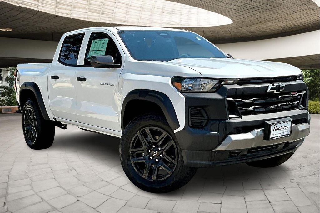 new 2025 Chevrolet Colorado car, priced at $38,688