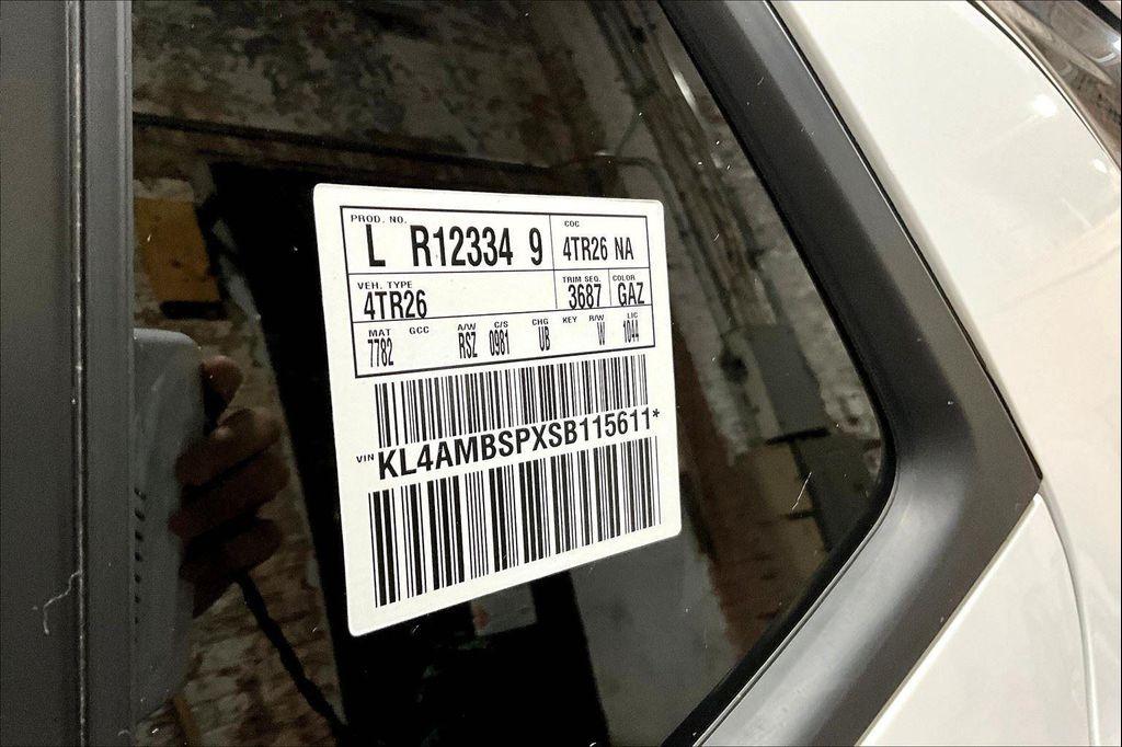 new 2025 Buick Encore GX car, priced at $25,872