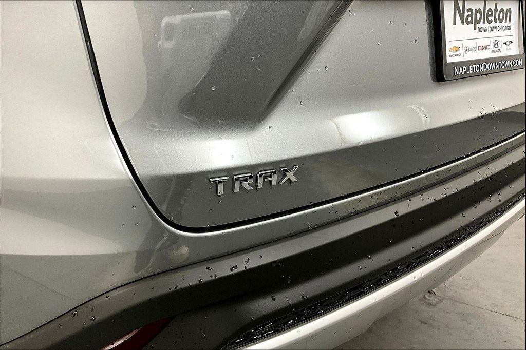 new 2025 Chevrolet Trax car, priced at $24,211