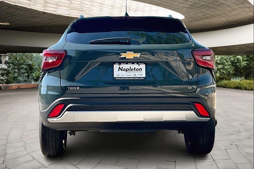 new 2025 Chevrolet Trax car, priced at $22,995