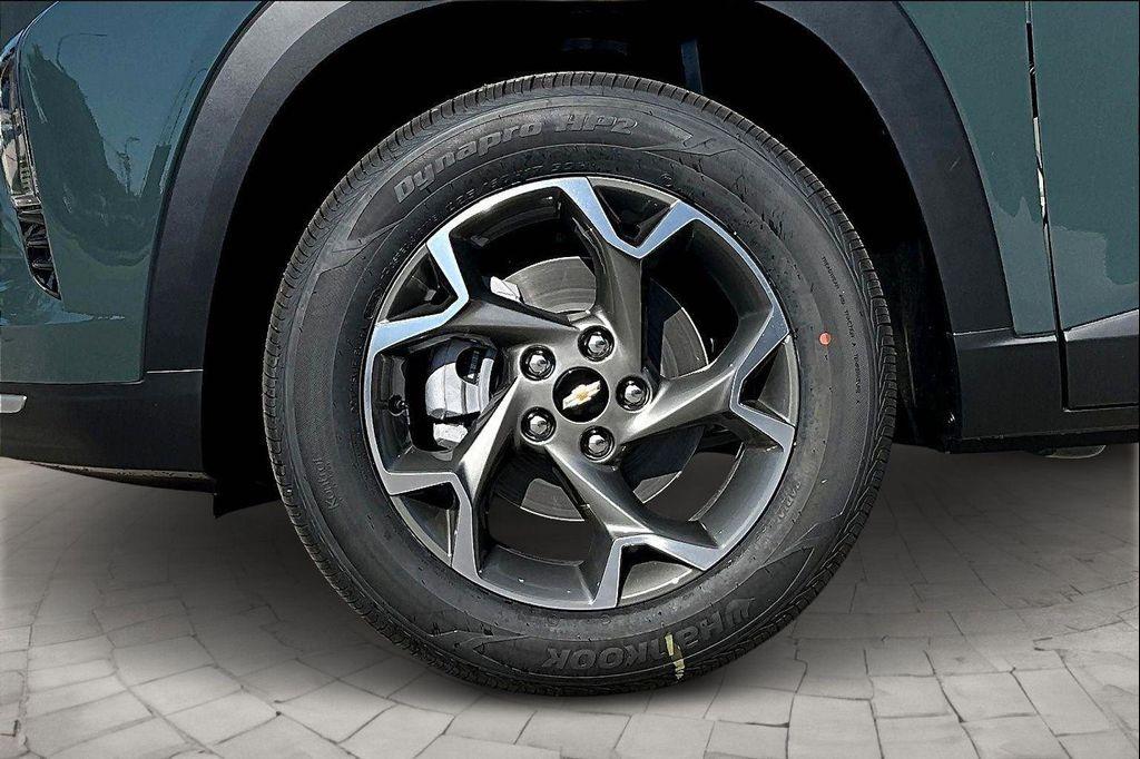 new 2025 Chevrolet Trax car, priced at $22,995