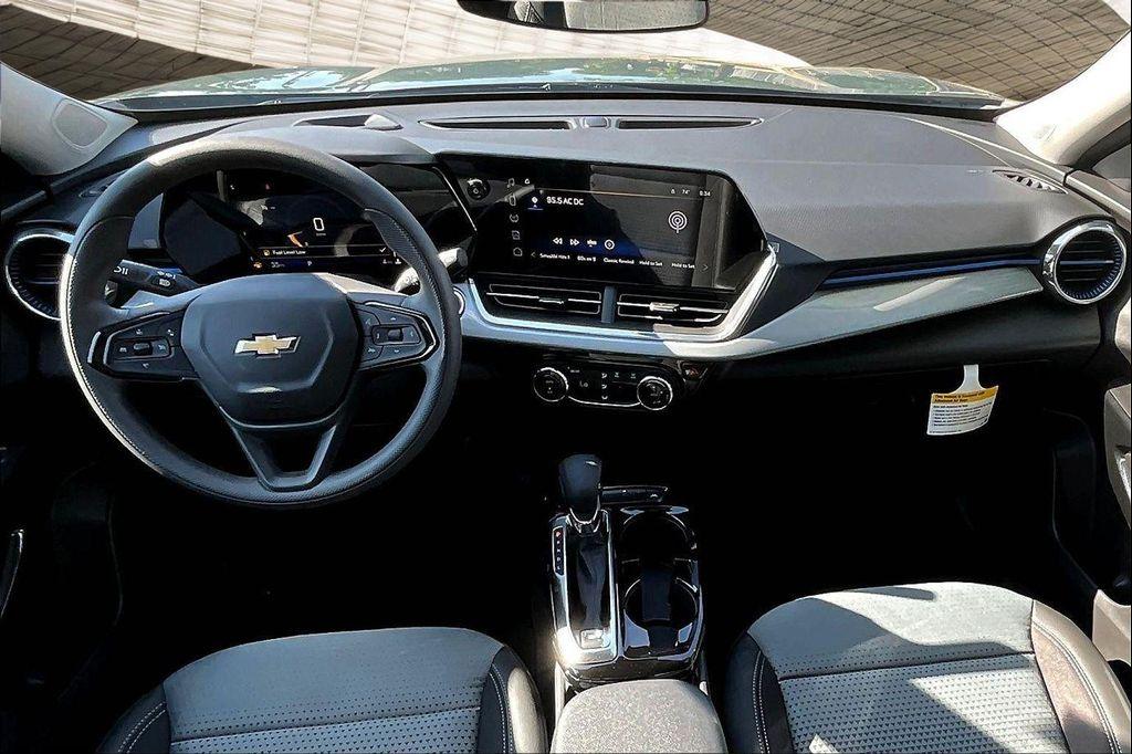 new 2025 Chevrolet Trax car, priced at $22,995