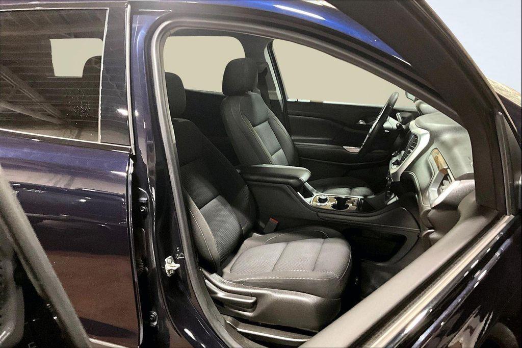 used 2022 GMC Acadia car, priced at $24,991