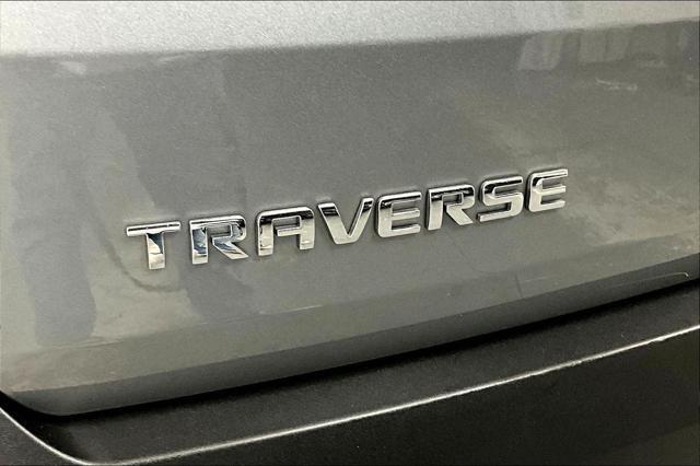 used 2023 Chevrolet Traverse car, priced at $27,498