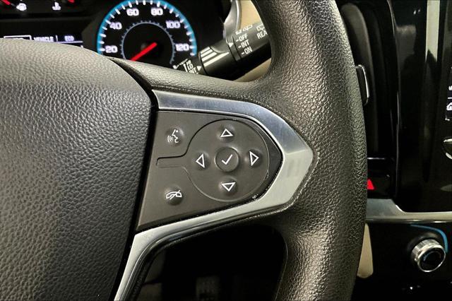 used 2023 Chevrolet Traverse car, priced at $27,498